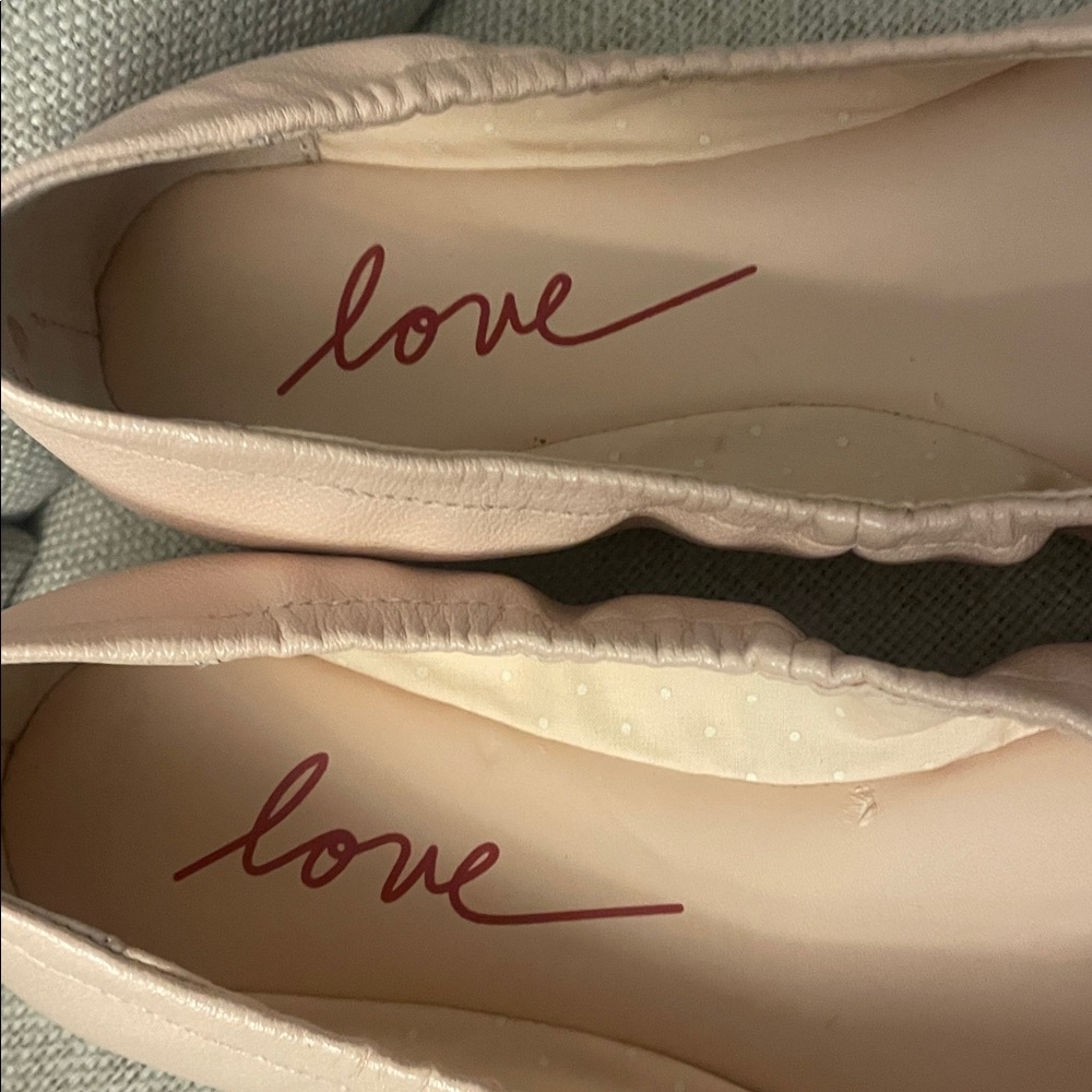 Pink Ballet Flats Girls size 3. Love script. Ellen Degeneres. - Picture 4 of 7